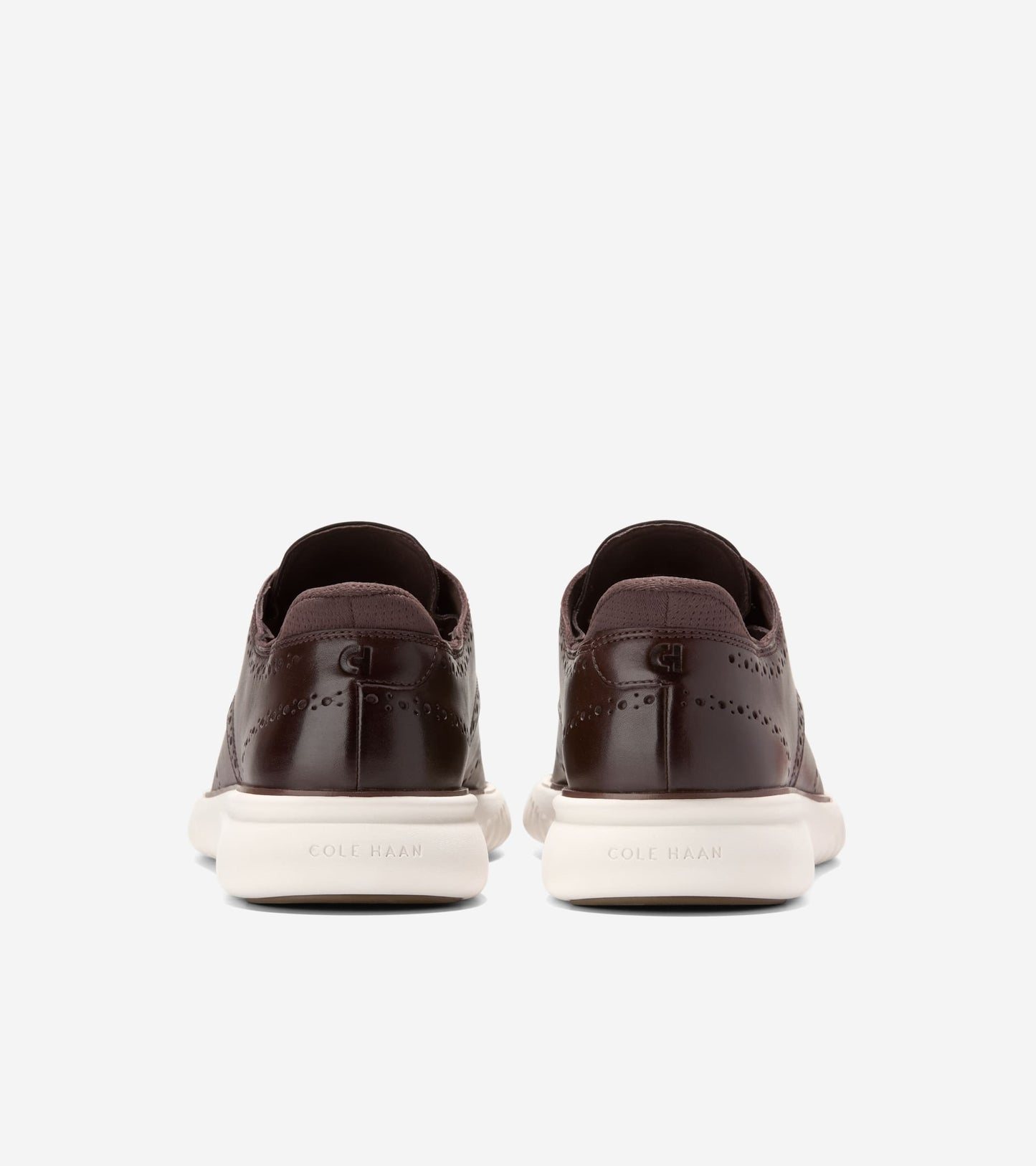 2.Zerøgrand Evo Wingtip Quick-On Oxfords